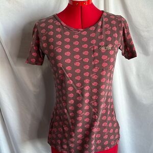 MM49 Animal t shirt with front pocket and floral pattern